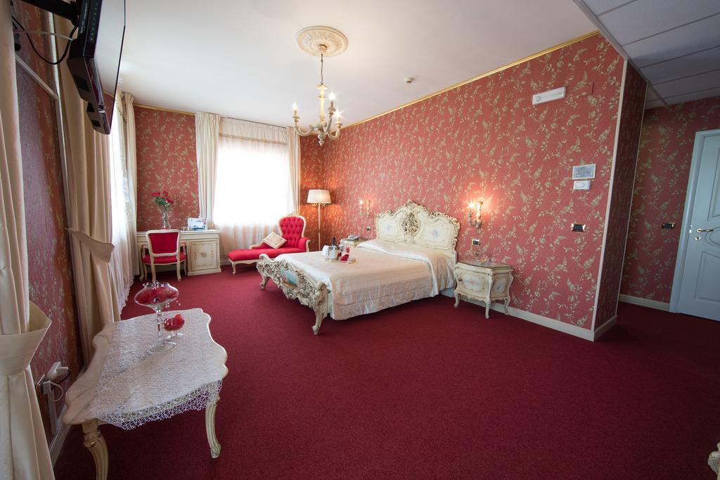 Hotel Imperiale Terzigno Cameră foto